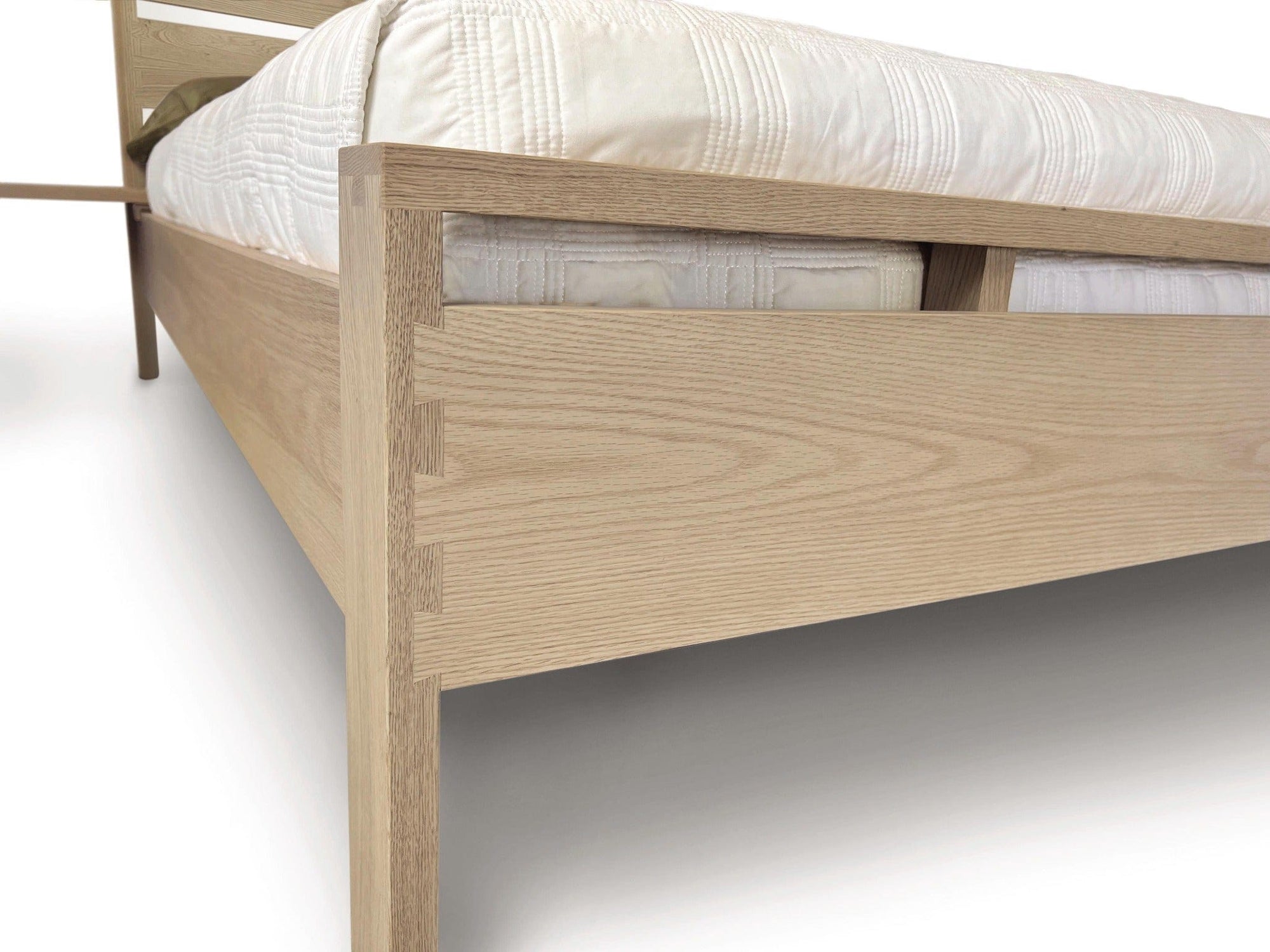 Copeland Oslo Platform Bed