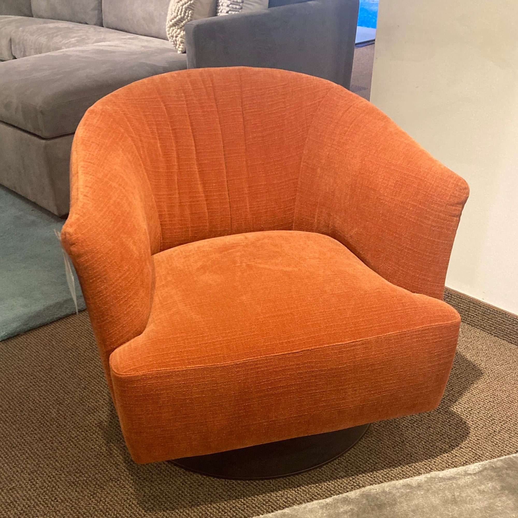 Jensen-Lewis Nicoline Diga Swivel Chair